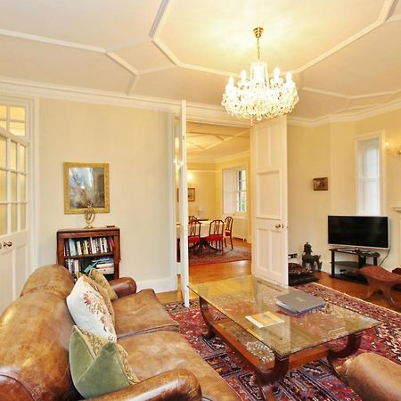 Ramsay Garden - Spacious 3-Bedroom Apartment Next To Edinburgh Castle Ngoại thất bức ảnh